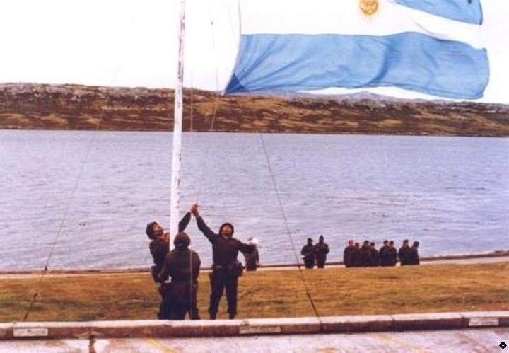 Encuentro virtual a 200 años del primer izamiento de la bandera argentina en Malvinas