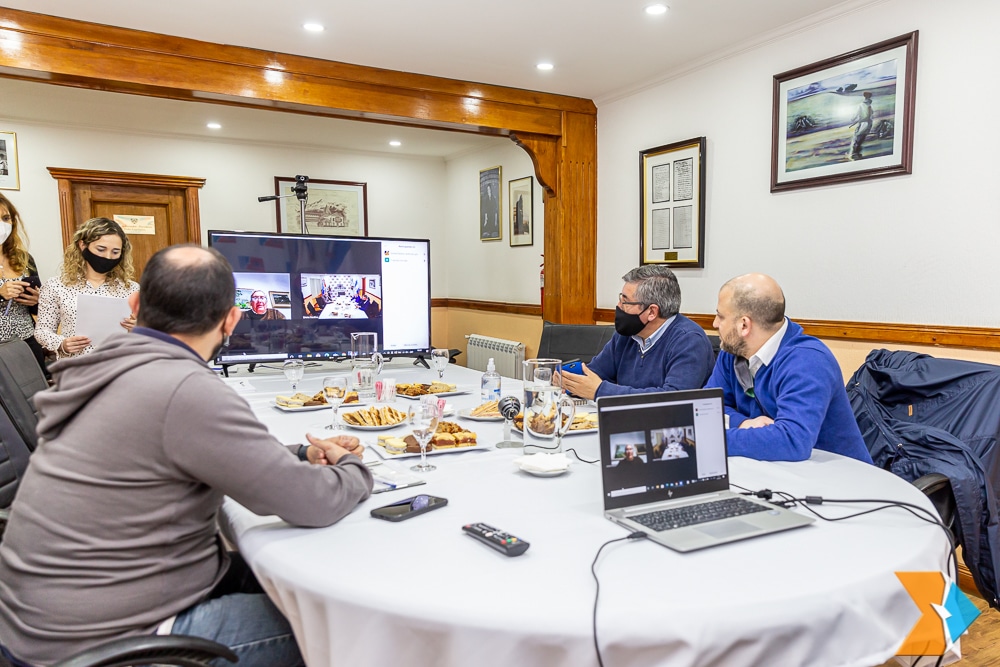 Legisladores regionales se reunieron en la Presidencia previo al Parlamento fueguino