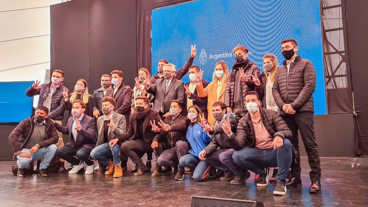 Tierra del Fuego AIAS participó del acto de apertura de la Semana de las Juventudes