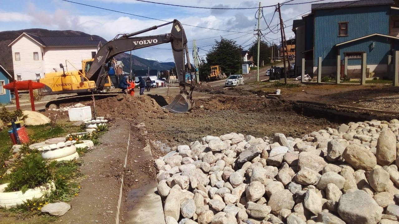 Avanzan los trabajos en la calle Tucumán