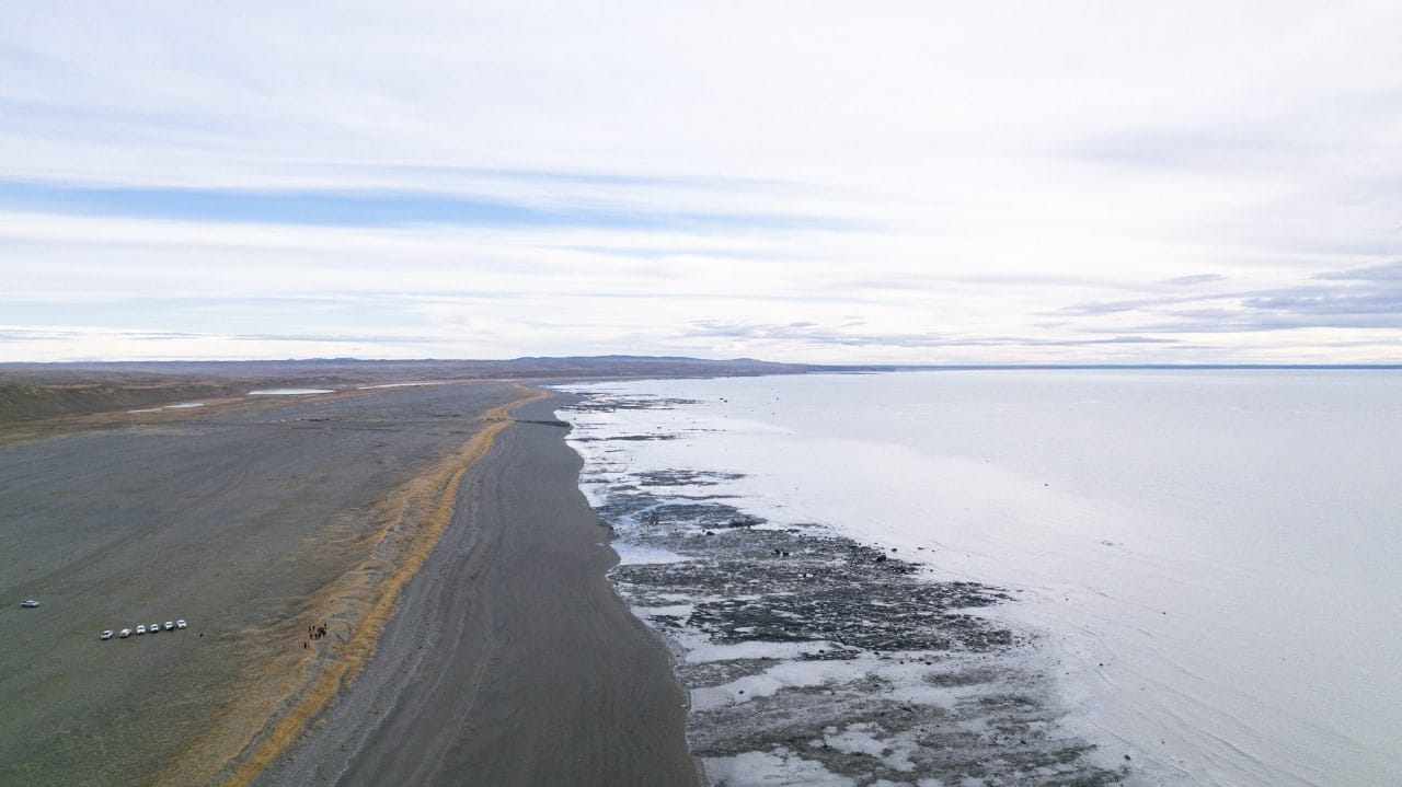 Cruce por Aguas Argentinas: Autoridades de la AGP y Provincia recorrieron la Bahía San Sebastián