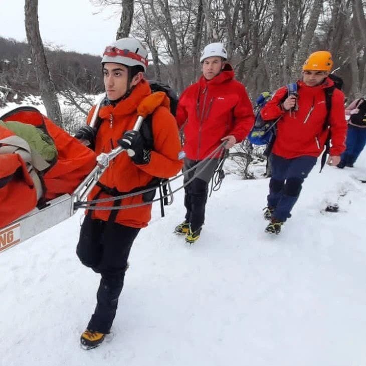 Asistieron a una persona accidentada en Laguna Esmeralda