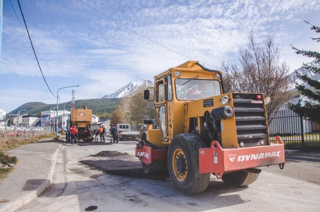 Se realizaron trabajos de bacheo en Vernet y Pontón Río Negro