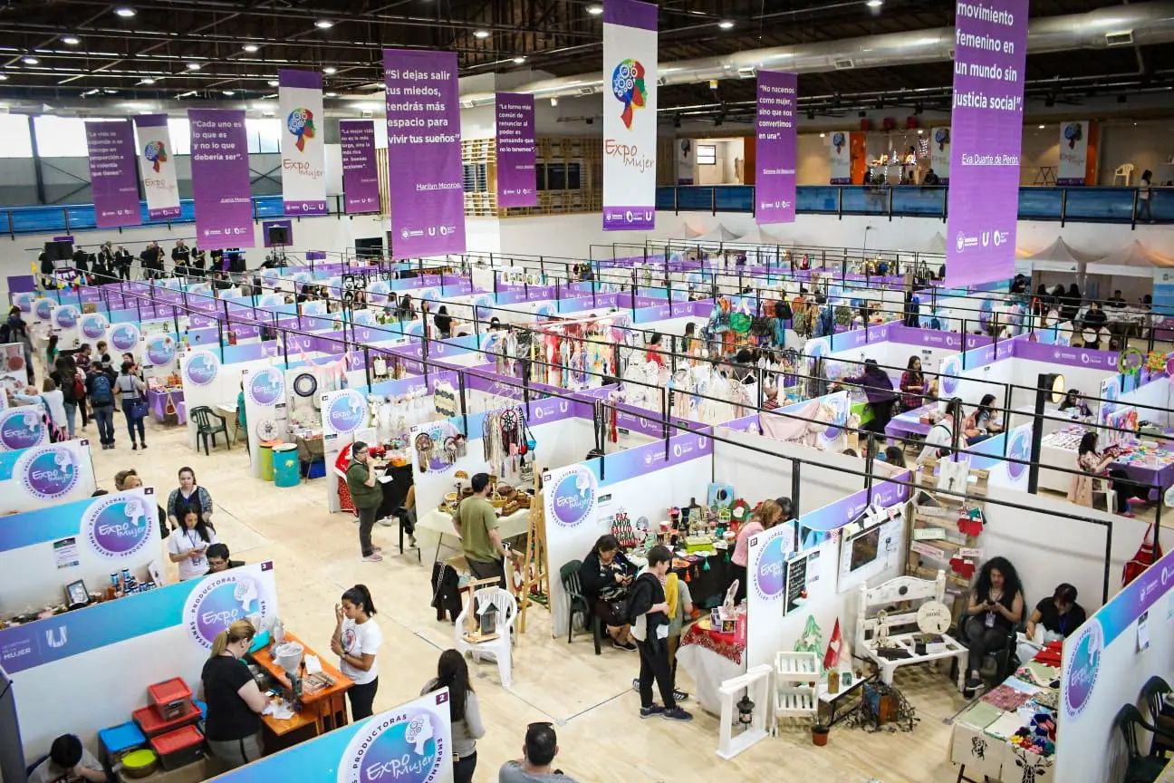 Mas de 400 emprendedoras de toda la provincia presentes en la Expo Mujer