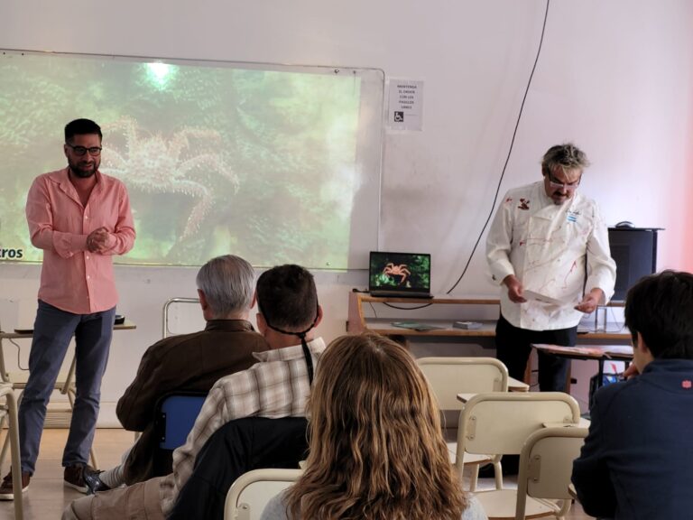 Se realizó la charla “No a las salmoneras” a cargo del Chef Lino Adillon