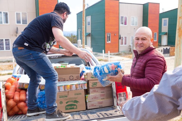 Cómo es el abastecimiento de alimento para los brigadistas que combaten el fuego