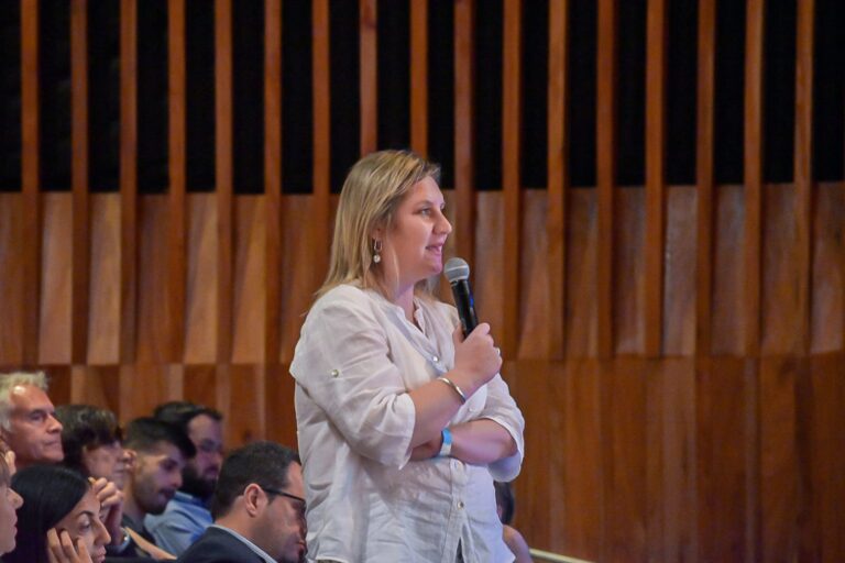 Di Giglio participó del Encuentro «Un país, una respuesta»