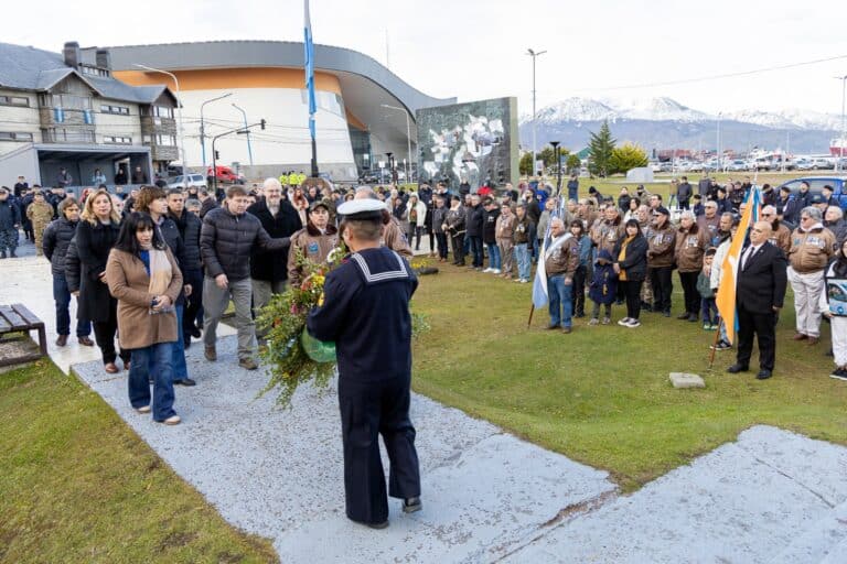 Rinden homenaje a la Tripulación del Crucero ARA General Belgrano