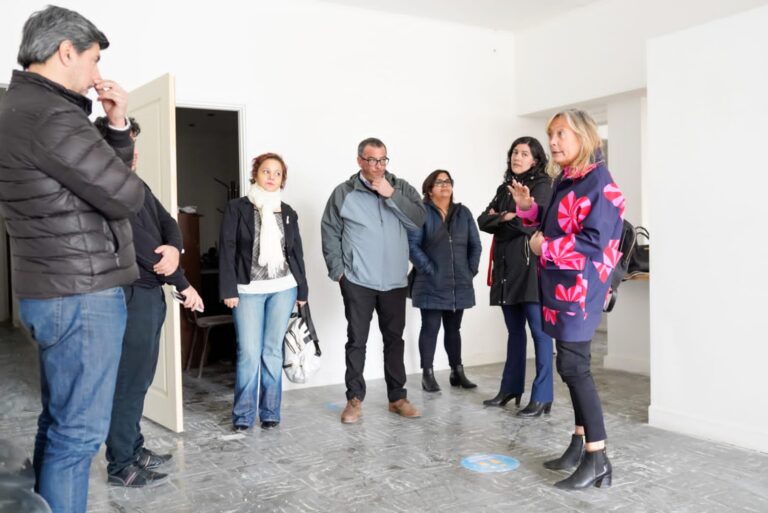 Chapperón recorrió las remodelaciones del Registro Civil N°1