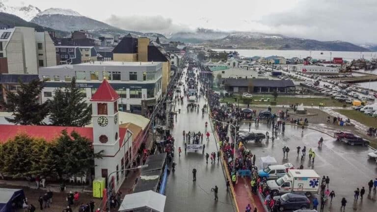 Aniversario de Ushuaia: Habrá desfile y paella popular