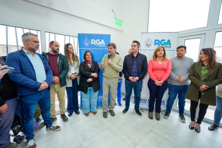 Melella, Pérez y Harrigton recorrieron el nuevo Centro Municipal de Desarrollo Comunitario