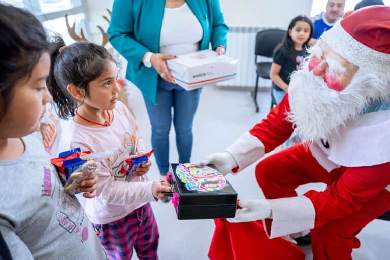 Entregaron juguetes a niños y niñas internados en los nosocomios