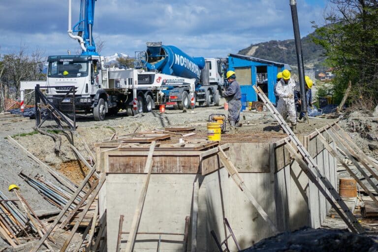 Critica situación: 30 obras paralizadas