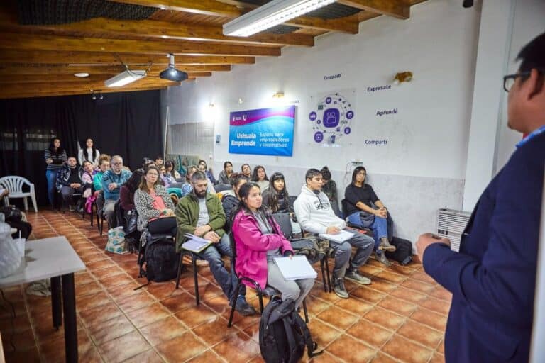 Capacitaron a emprendedores en “Identidad de marca”