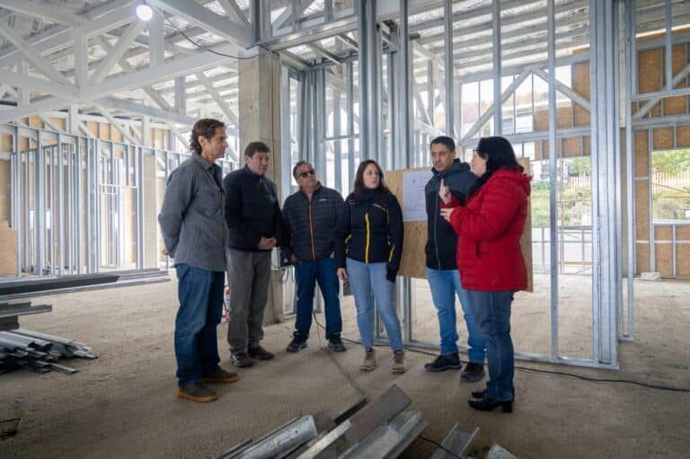 Melella recorrió los avances de la Escuela N°40 en Ushuaia