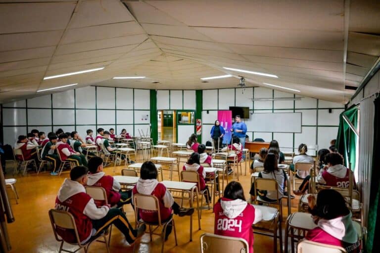 Ushuaia joven 2024 llega en septiembre a los colegios de la ciudad