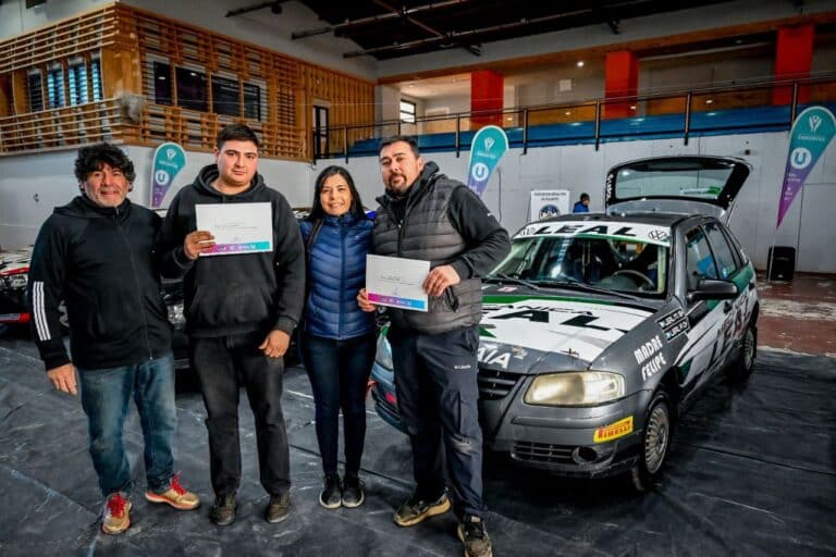 La Municipalidad de Ushuaia reconoció a pilotos que participarán del Gran Premio de la Hermandad