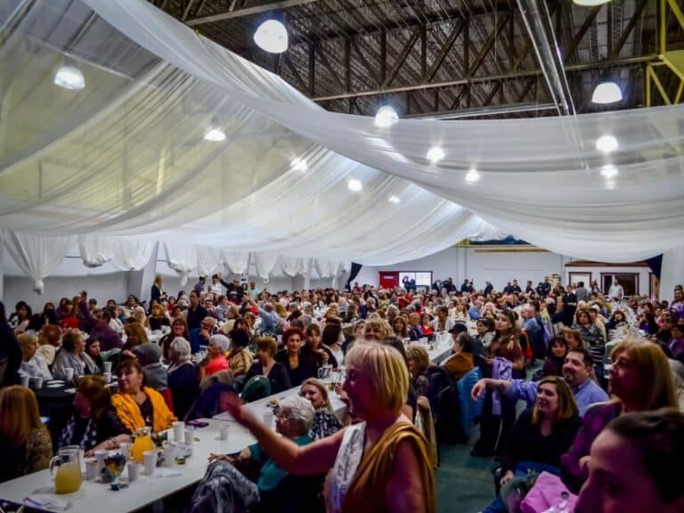 La Municipalidad agasajo a jubilados y jubiladas en su día