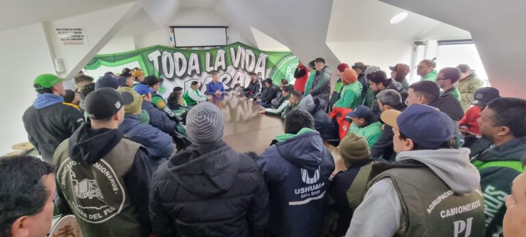 «No sirve legislar a puertas cerradas»