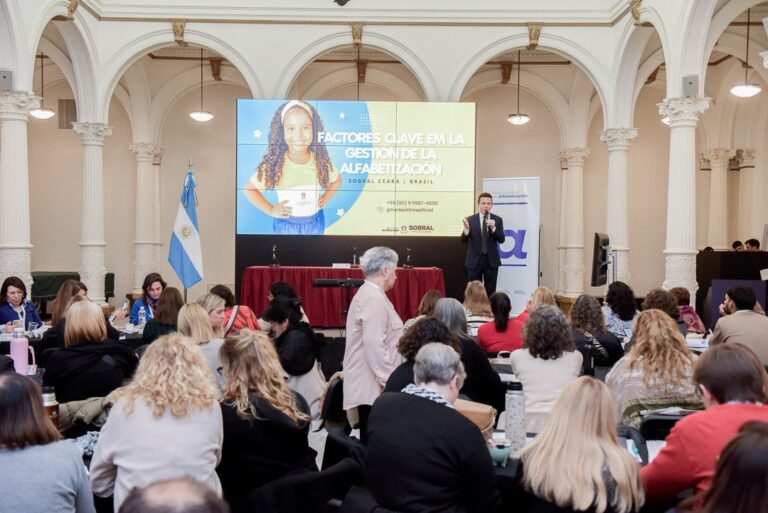 Tierra del Fuego expuso a nivel nacional la marcha en la Provincia del Plan de Alfabetización