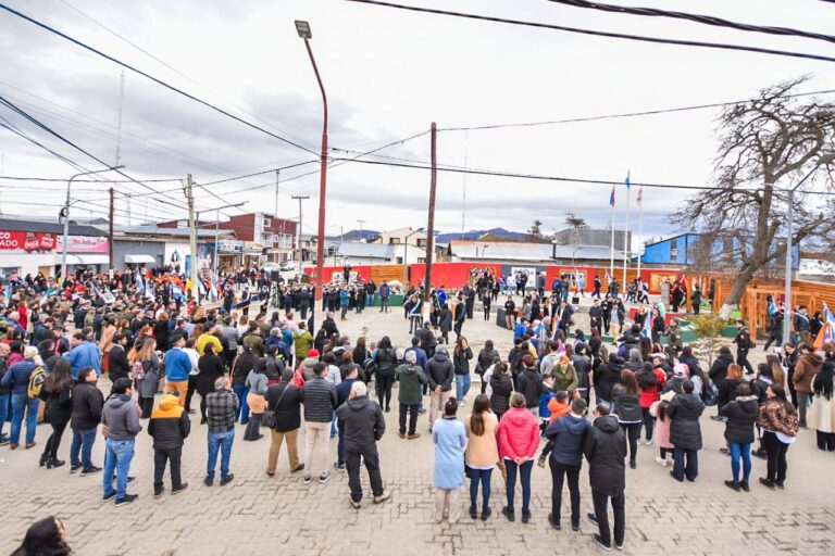 Tolhuin celebró sus 52° aniversario