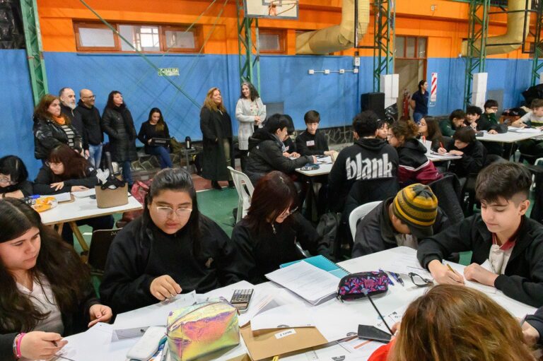 800 estudiantes de primaria y secundaria fueron parte de la 4ta edición de Olimpiadas de Matemáticas