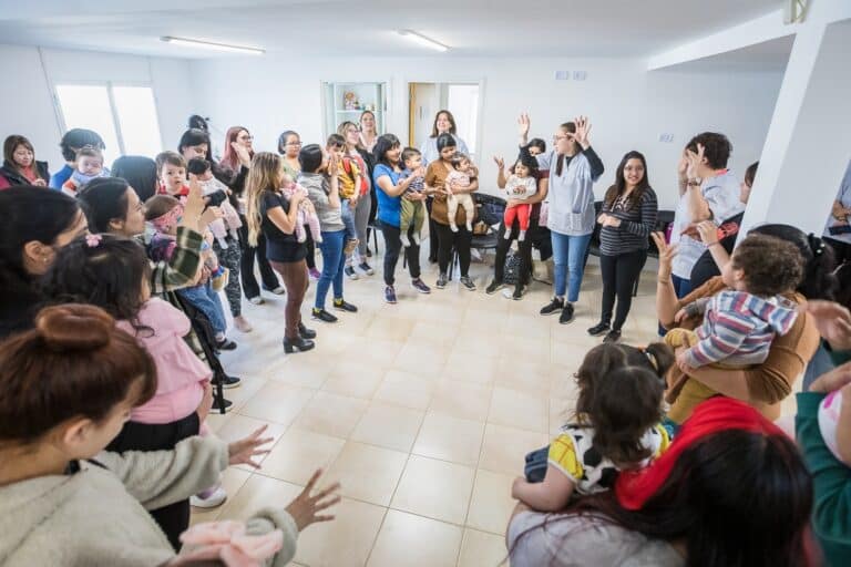 200 familias participan de las actividades en Casa de María