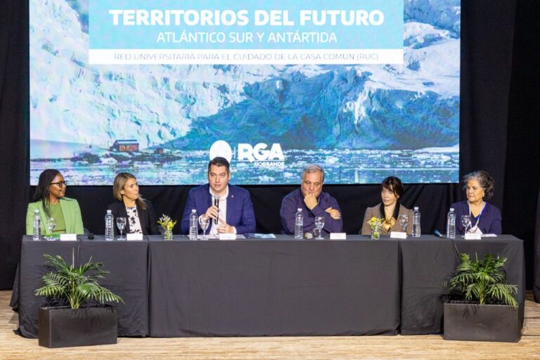 «Es responsabilidad de cada uno de nosotros defender nuestra soberanía, ambiente y futuro»